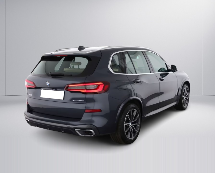 BMW X5 xDrive45e M-Sport (3)