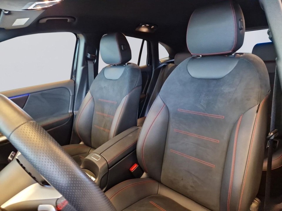 Mercedes-Benz GLA 200d AMG Line - foto 11