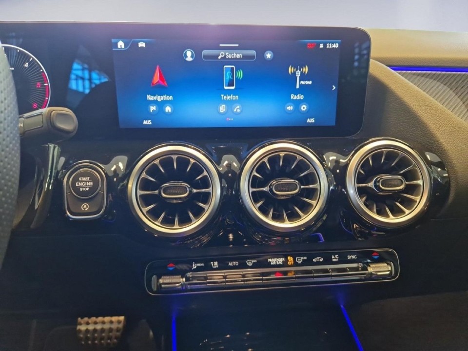 Mercedes-Benz GLA 200d AMG Line - foto 14