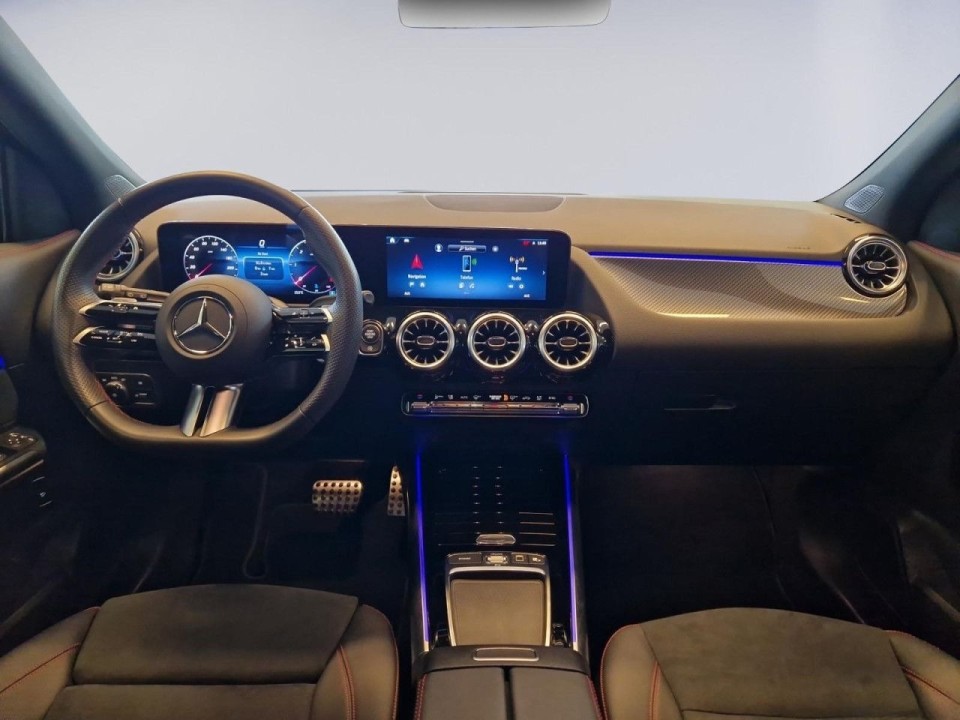 Mercedes-Benz GLA 200d AMG Line - foto 9