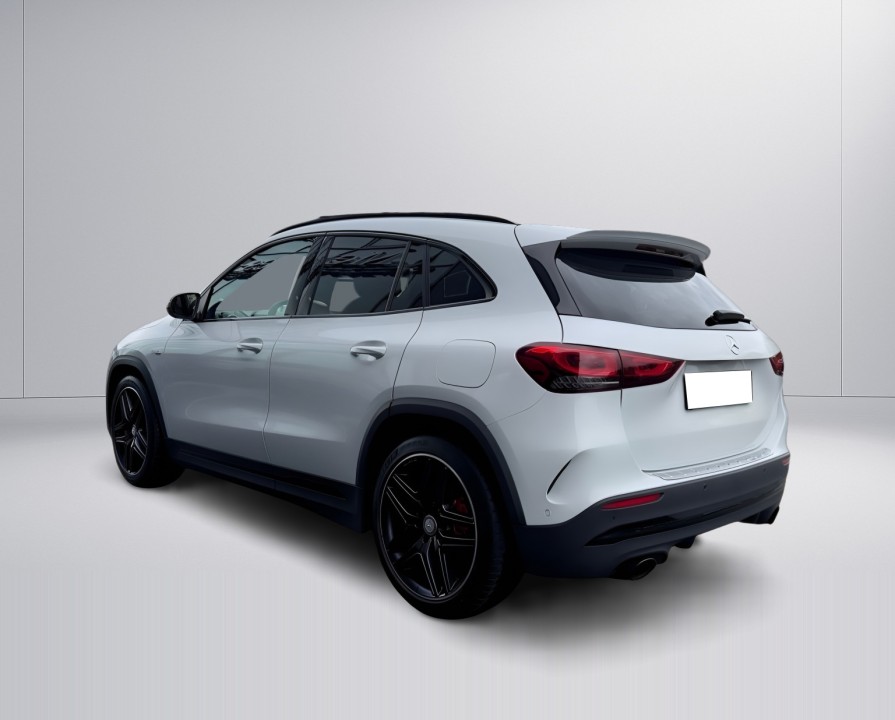 Mercedes-Benz GLA AMG 35 4MATIC (3)