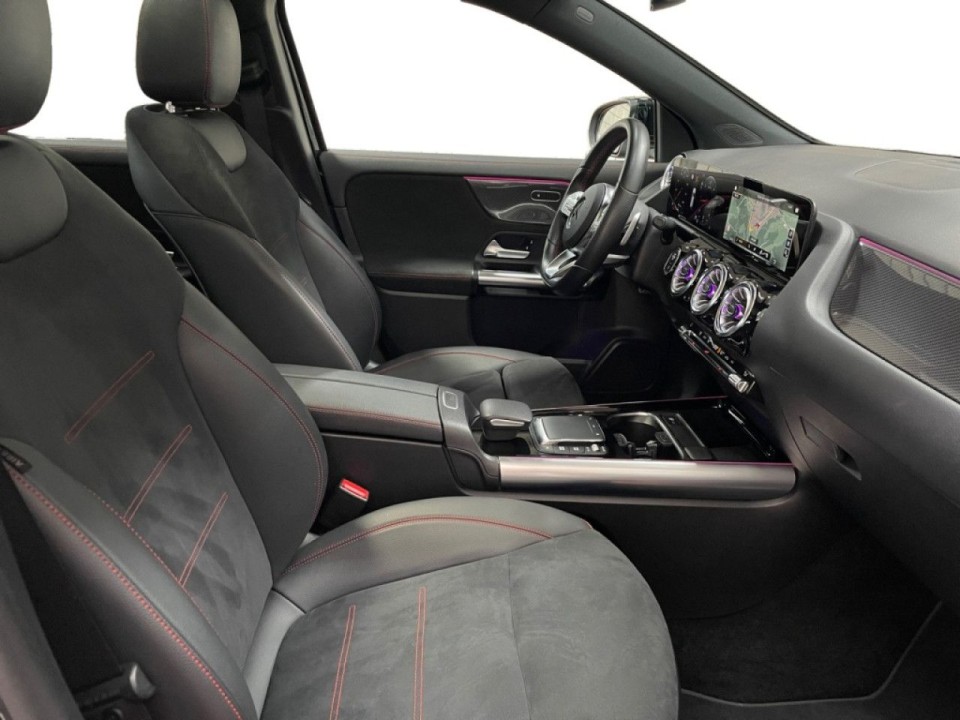 Mercedes-Benz GLA 220d 4MATIC AMG Line - foto 9