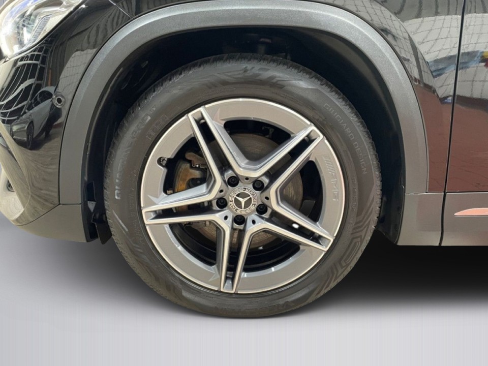 Mercedes-Benz GLA 220d 4MATIC AMG Line - foto 17