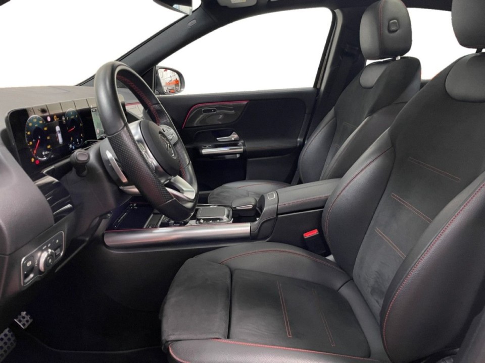 Mercedes-Benz GLA 220d 4MATIC AMG Line - foto 6