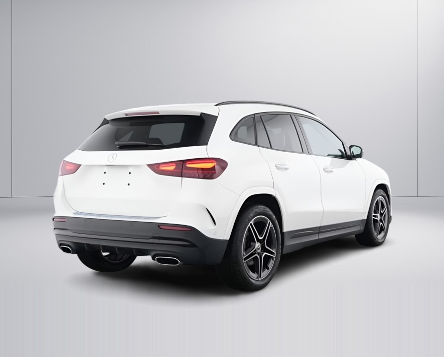 Mercedes-Benz GLA 200 AMG Line (2)