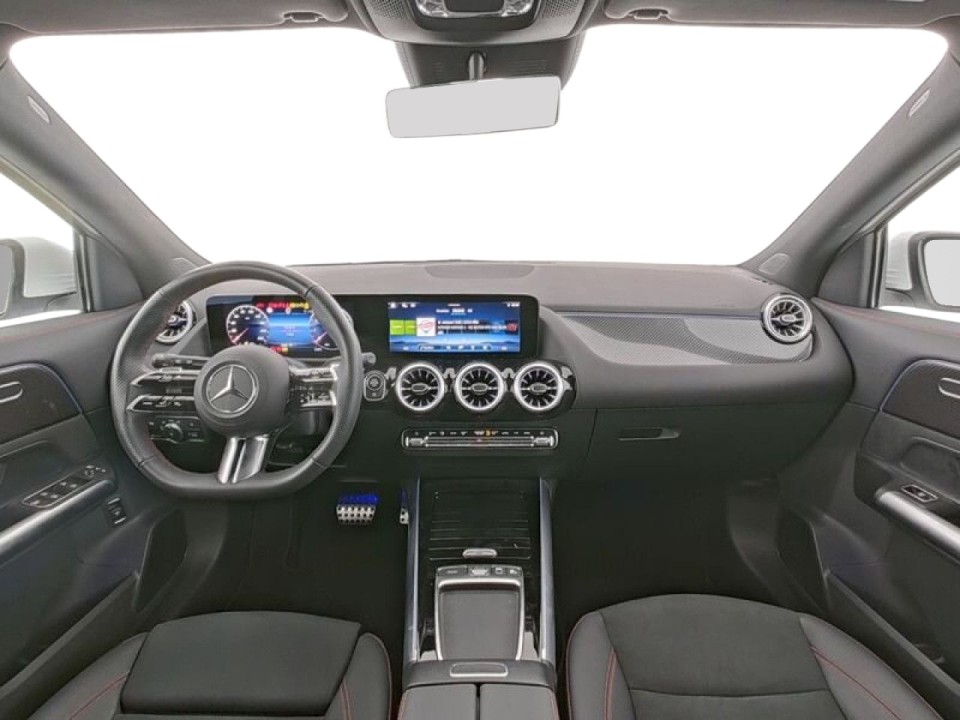 Mercedes-Benz GLA 220 4MATIC AMG Line (4)