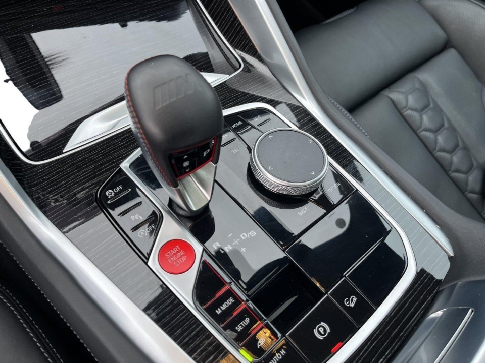BMW X6 M Competition - foto 12