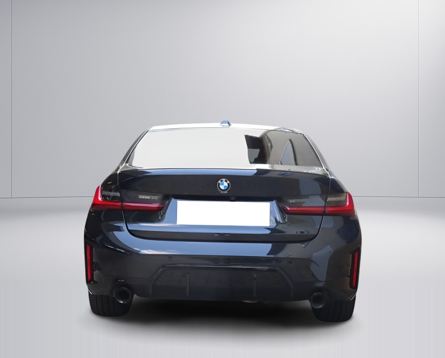 BMW Seria 3 330i xDrive M-Sport (4)