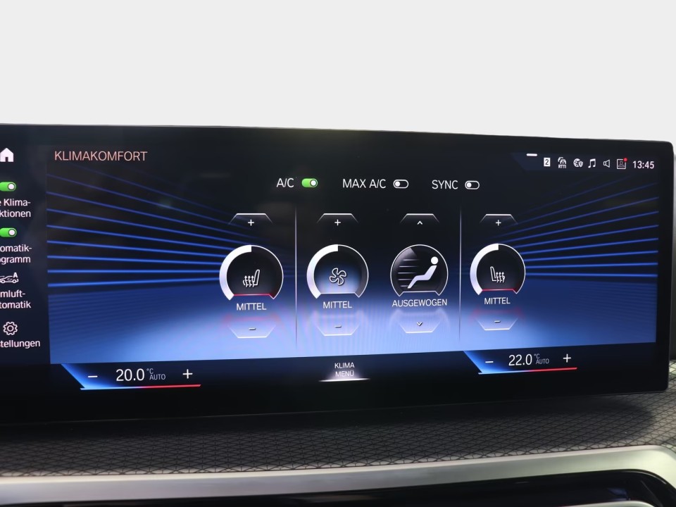 BMW Seria 3 330i xDrive M-Sport - foto 12