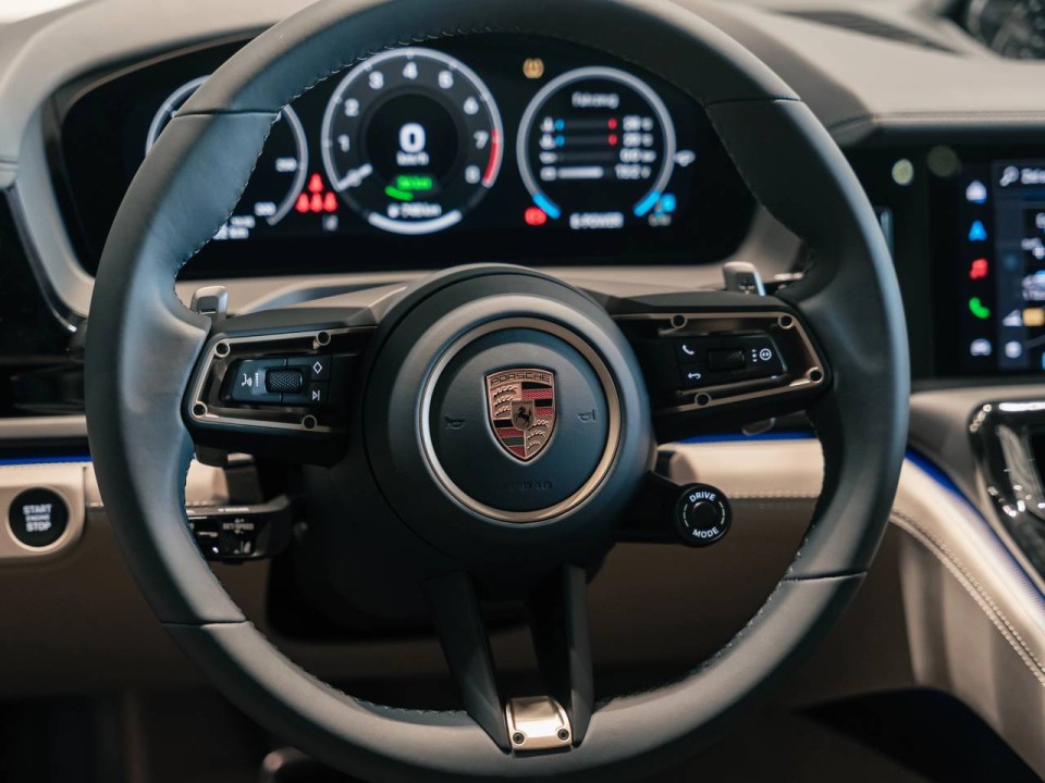 Porsche Panamera 4 E-Hybrid - foto 12