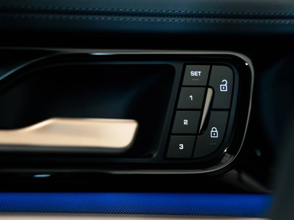 Porsche Panamera 4 E-Hybrid - foto 24