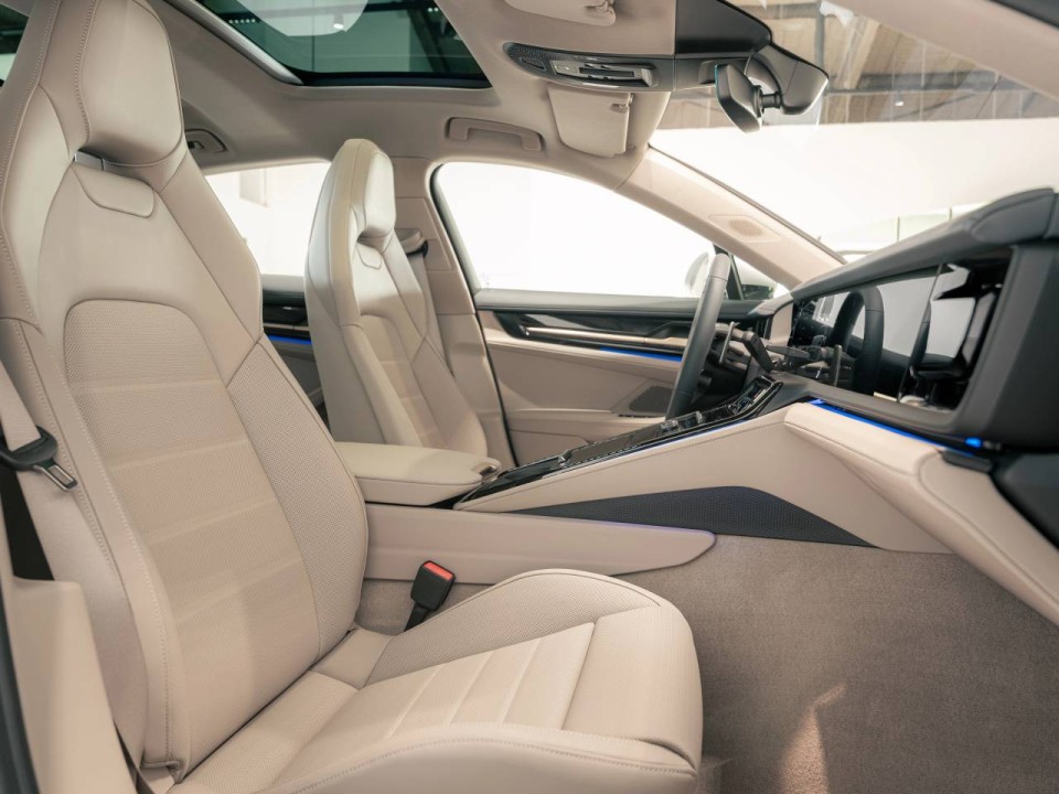 Porsche Panamera 4 E-Hybrid - foto 9