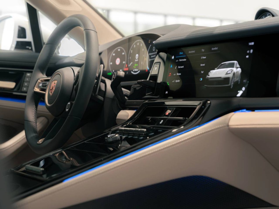 Porsche Panamera 4 E-Hybrid - foto 11