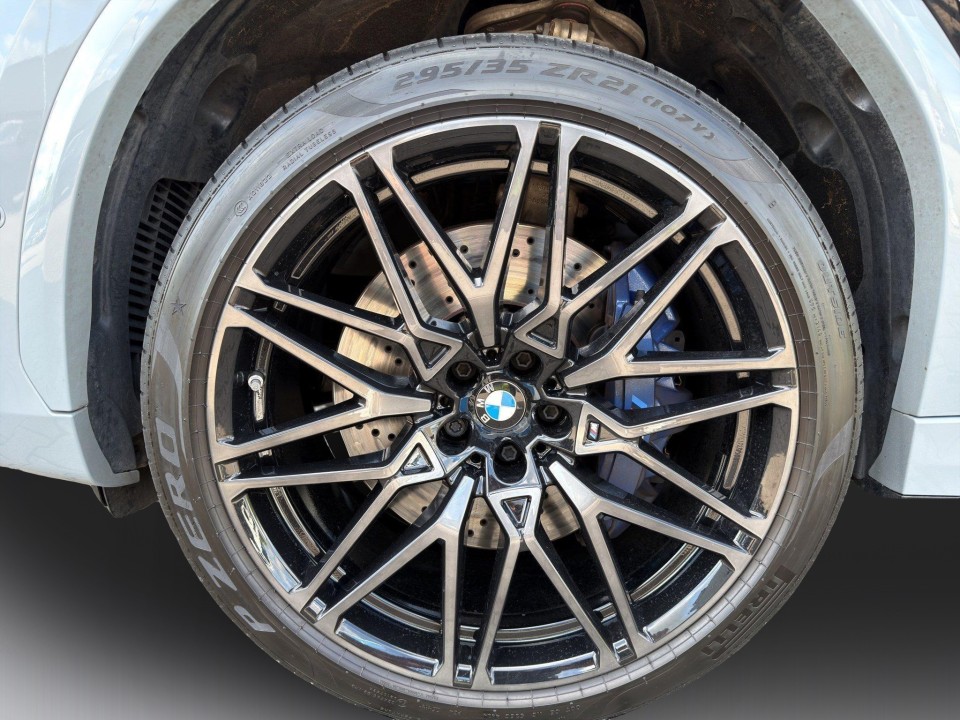 BMW X6 M Competition - foto 28