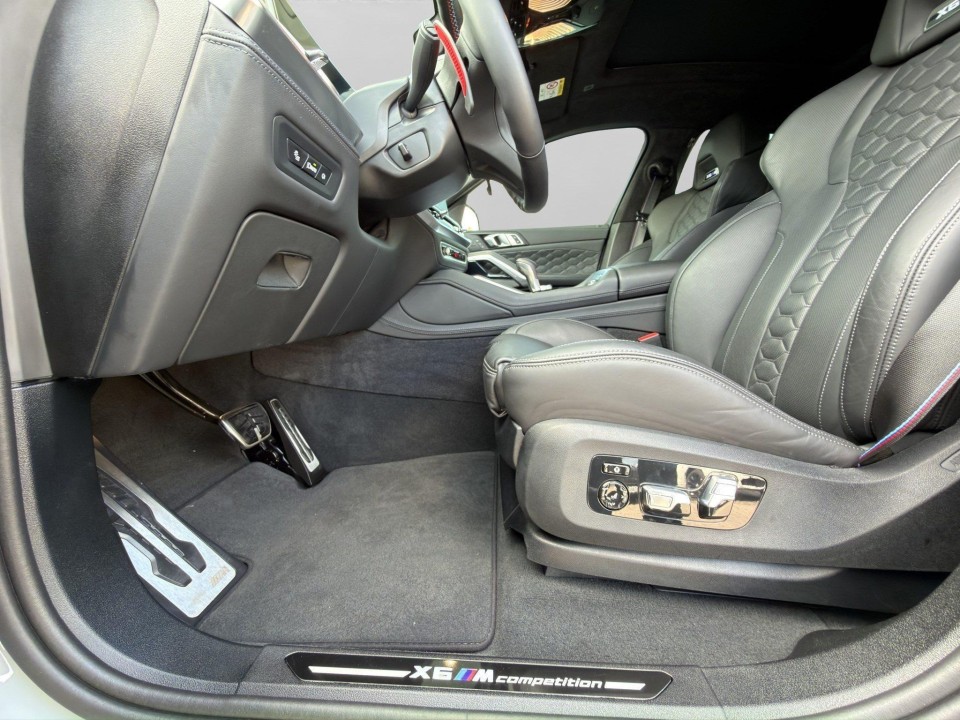 BMW X6 M Competition - foto 11