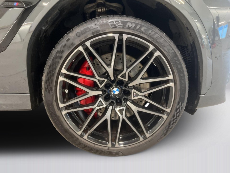 BMW X6 M Competition - foto 16