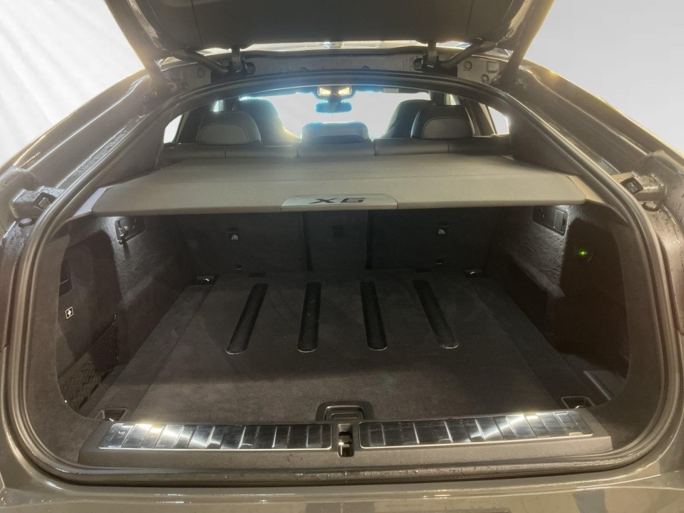 BMW X6 M Competition - foto 15