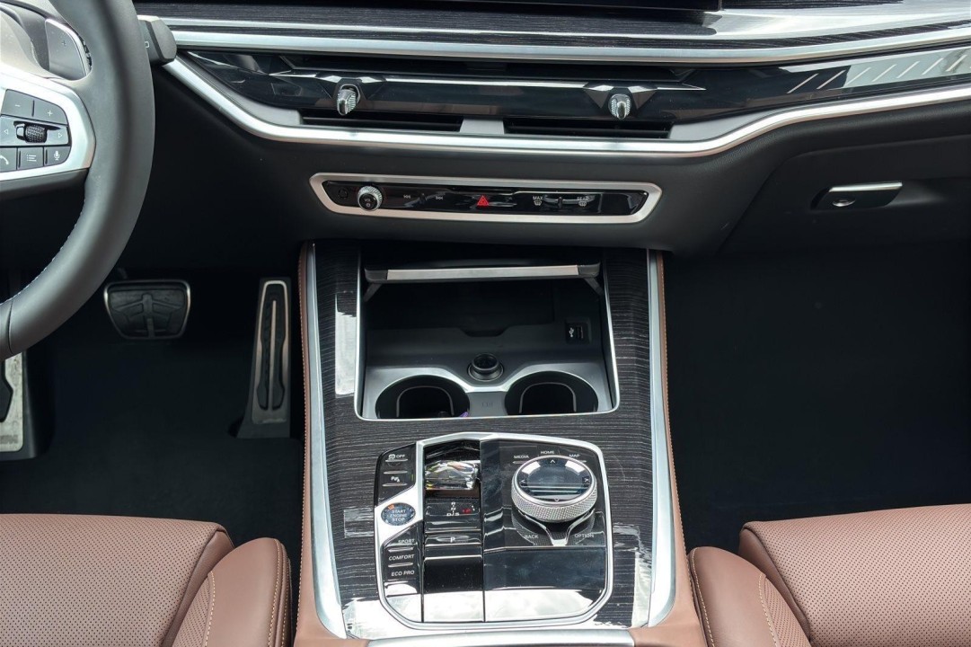 BMW X5 M60i - foto 14