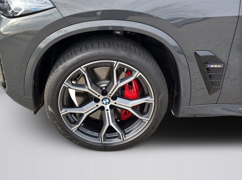 BMW X5 M60i - foto 19
