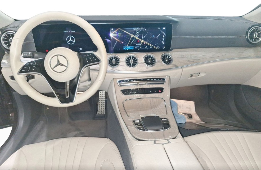 Mercedes-Benz CLS 300d 4MATIC AMG Line - foto 11