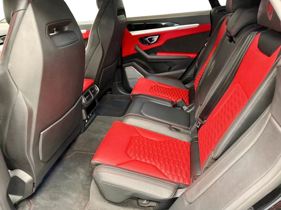 Lamborghini URUS - foto 6