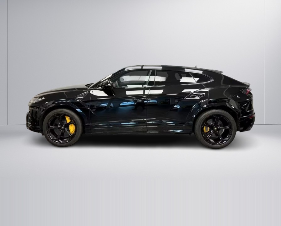 Lamborghini URUS (3)