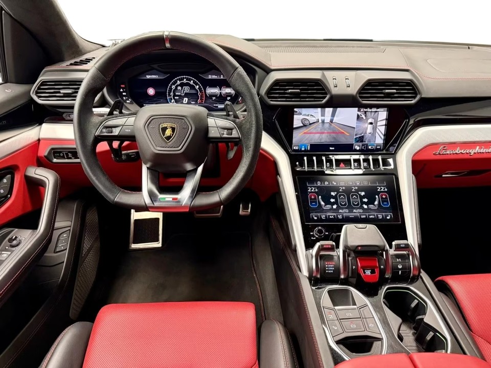 Lamborghini URUS - foto 8