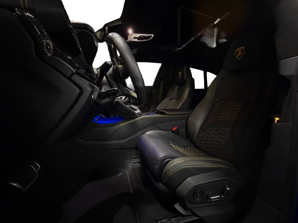 Lamborghini URUS - foto 7