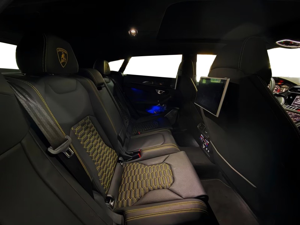 Lamborghini URUS - foto 9