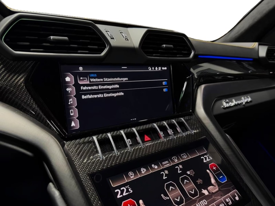 Lamborghini URUS - foto 23