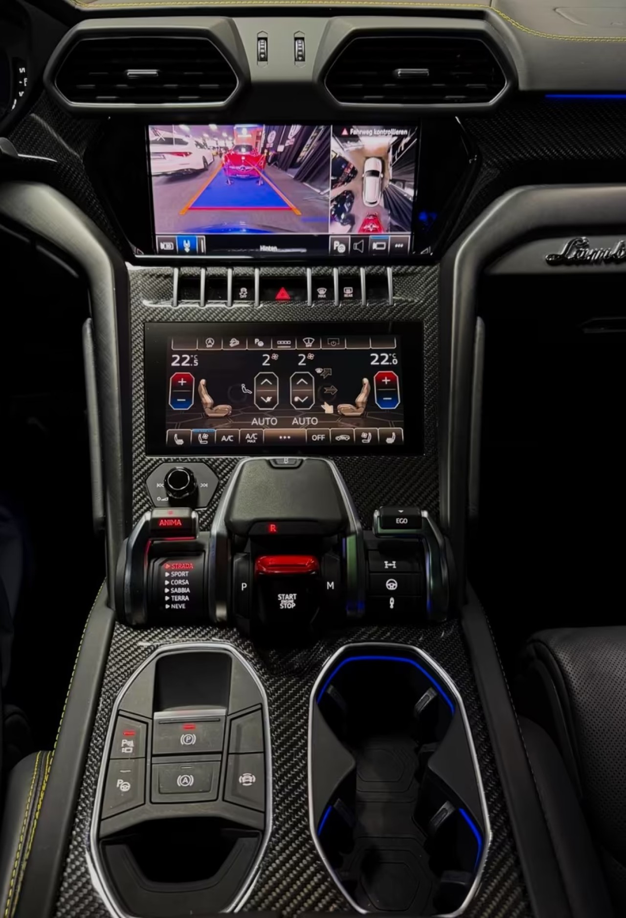 Lamborghini URUS - foto 16