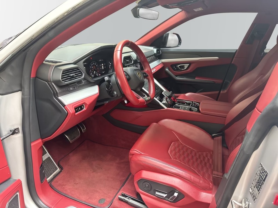 Lamborghini URUS - foto 8