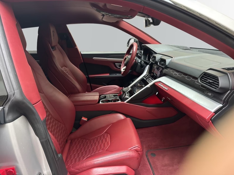 Lamborghini URUS - foto 9