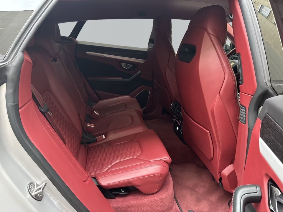 Lamborghini URUS - foto 10