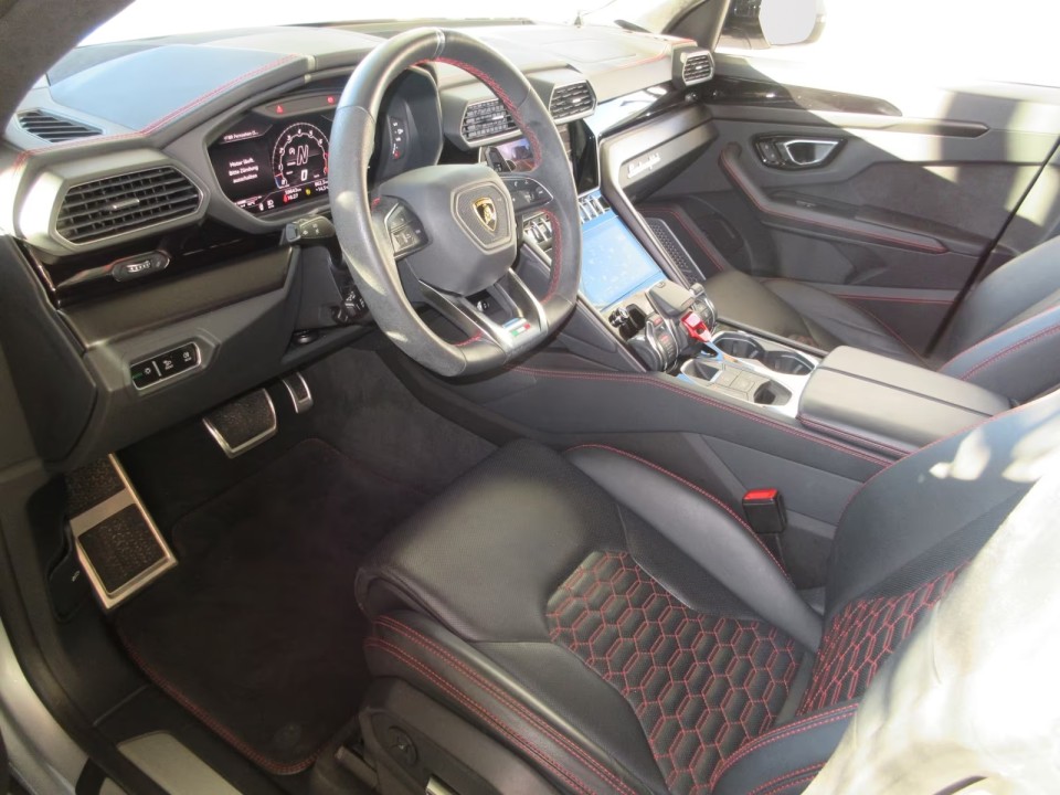 Lamborghini URUS - foto 7