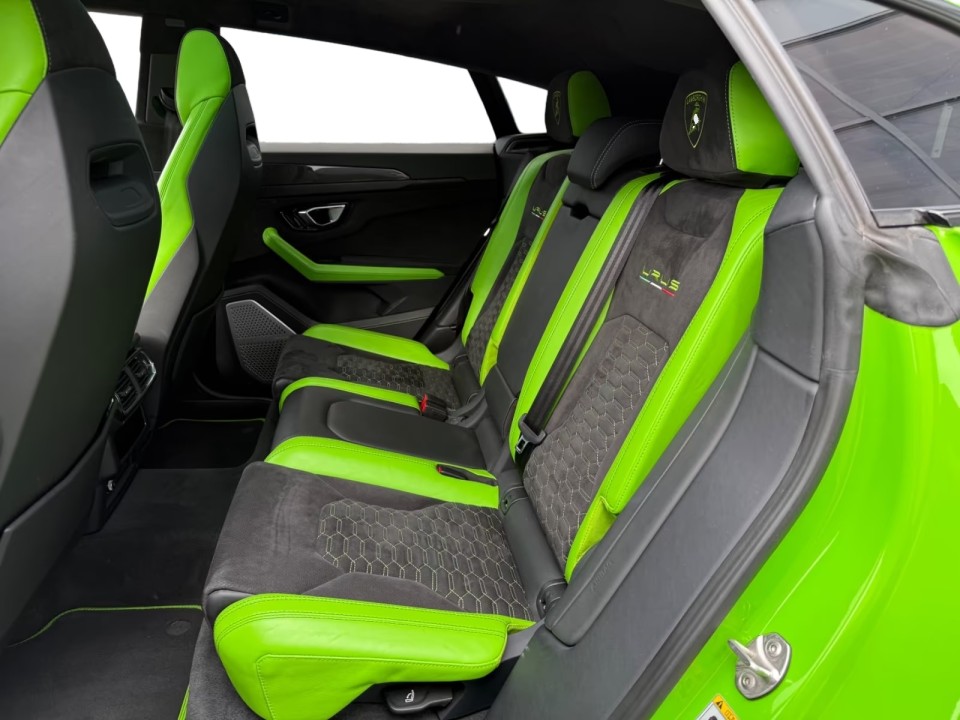 Lamborghini URUS - foto 14