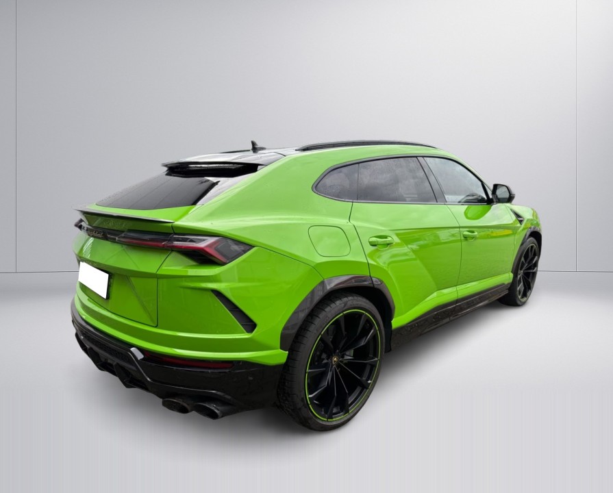 Lamborghini URUS (2)