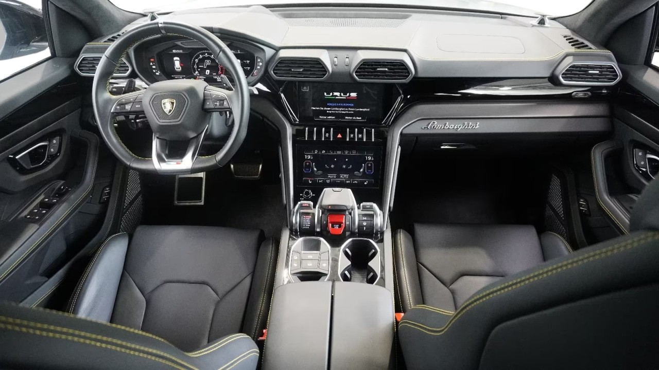 Lamborghini URUS - foto 9