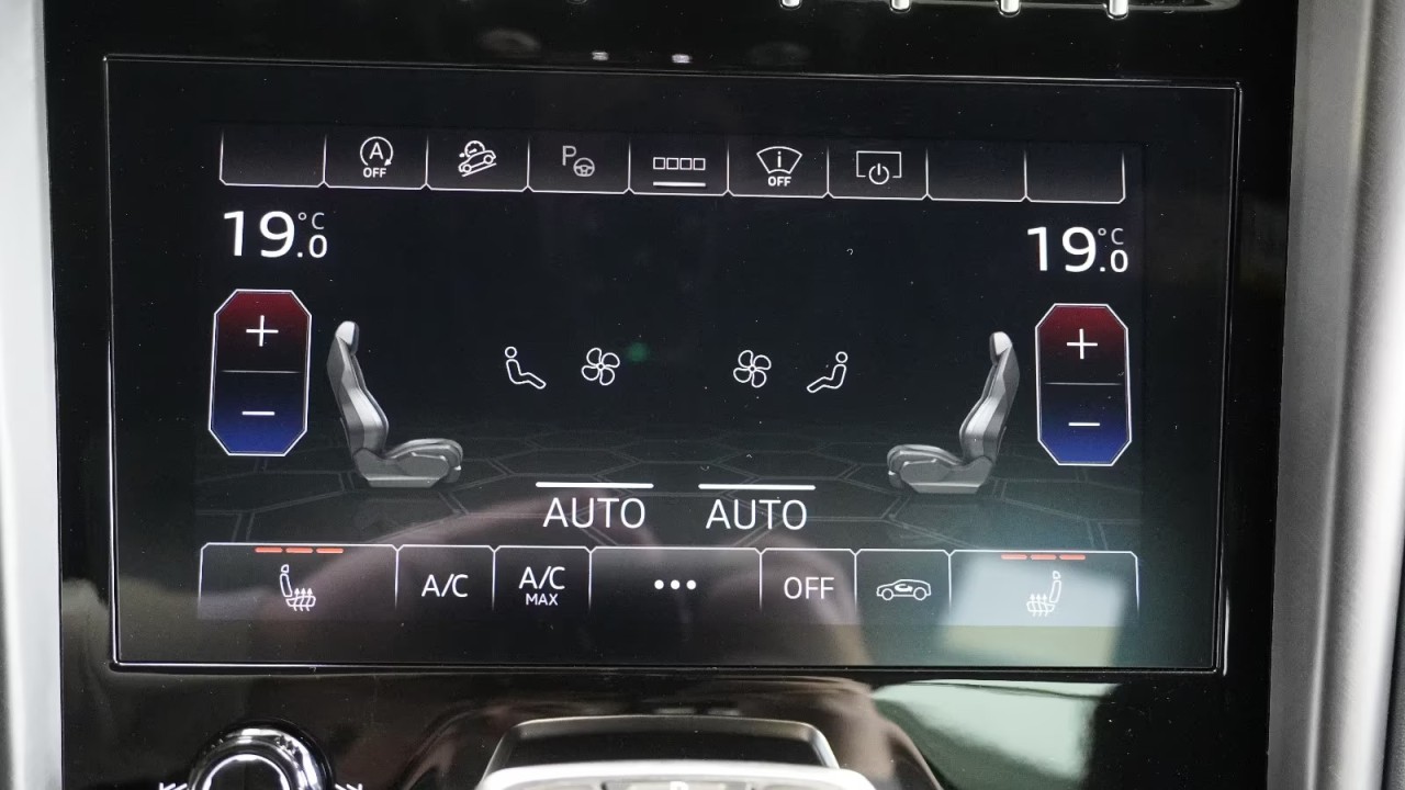Lamborghini URUS - foto 15