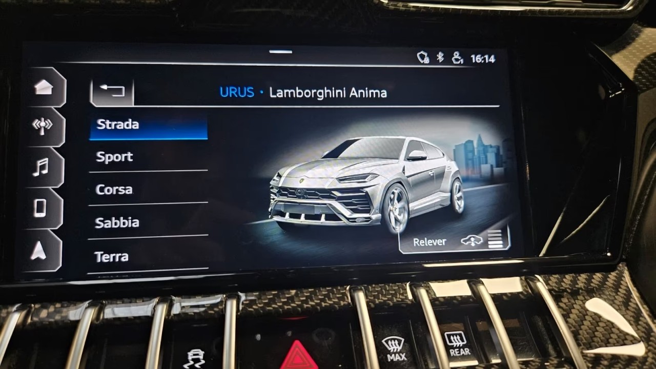Lamborghini URUS - foto 12