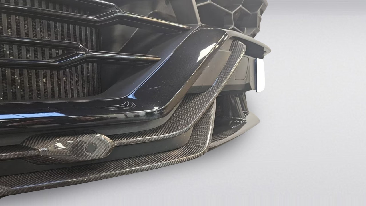 Lamborghini URUS - foto 21