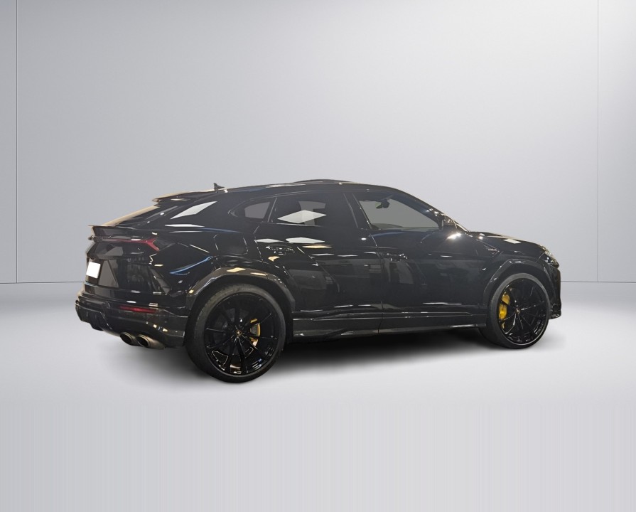 Lamborghini URUS (3)