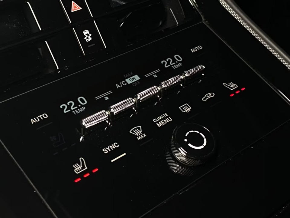 Porsche Panamera 4 E-Hybrid - foto 13