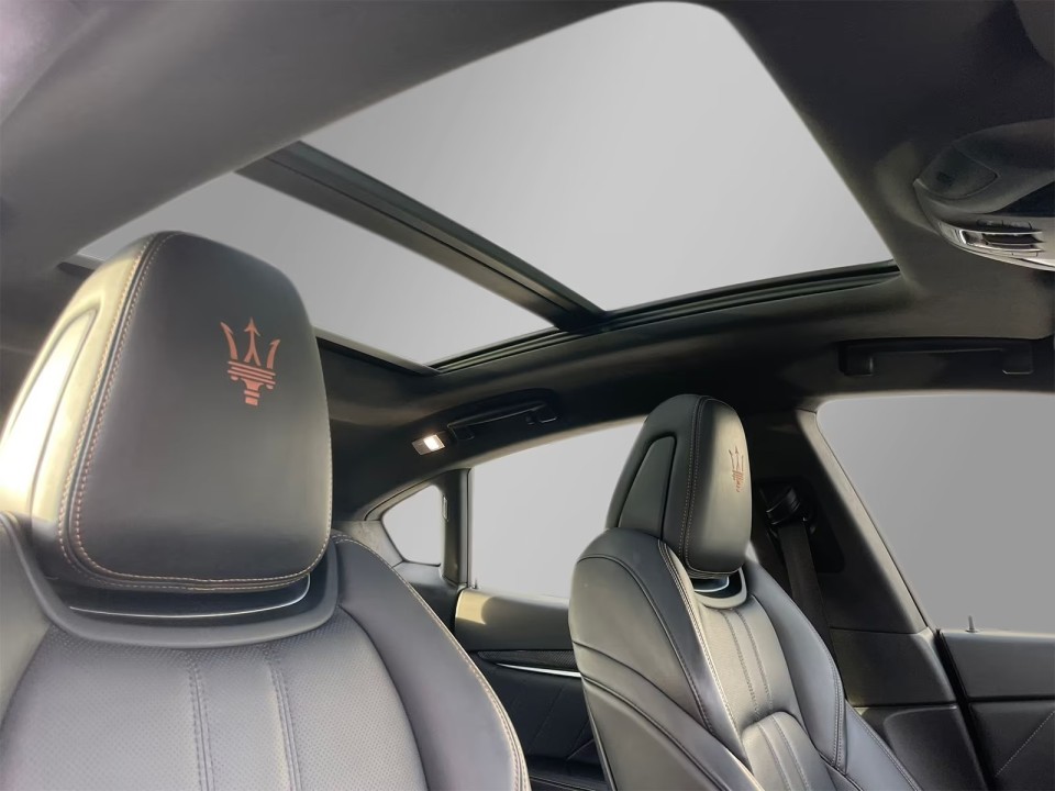 Maserati Levante S - foto 22