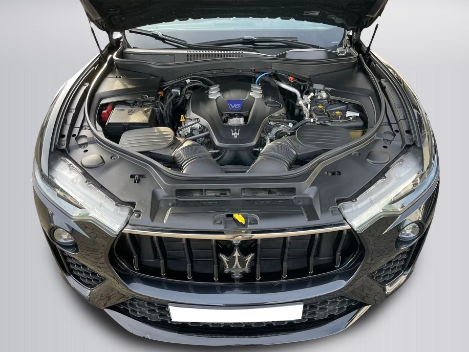 Maserati Levante S - foto 32