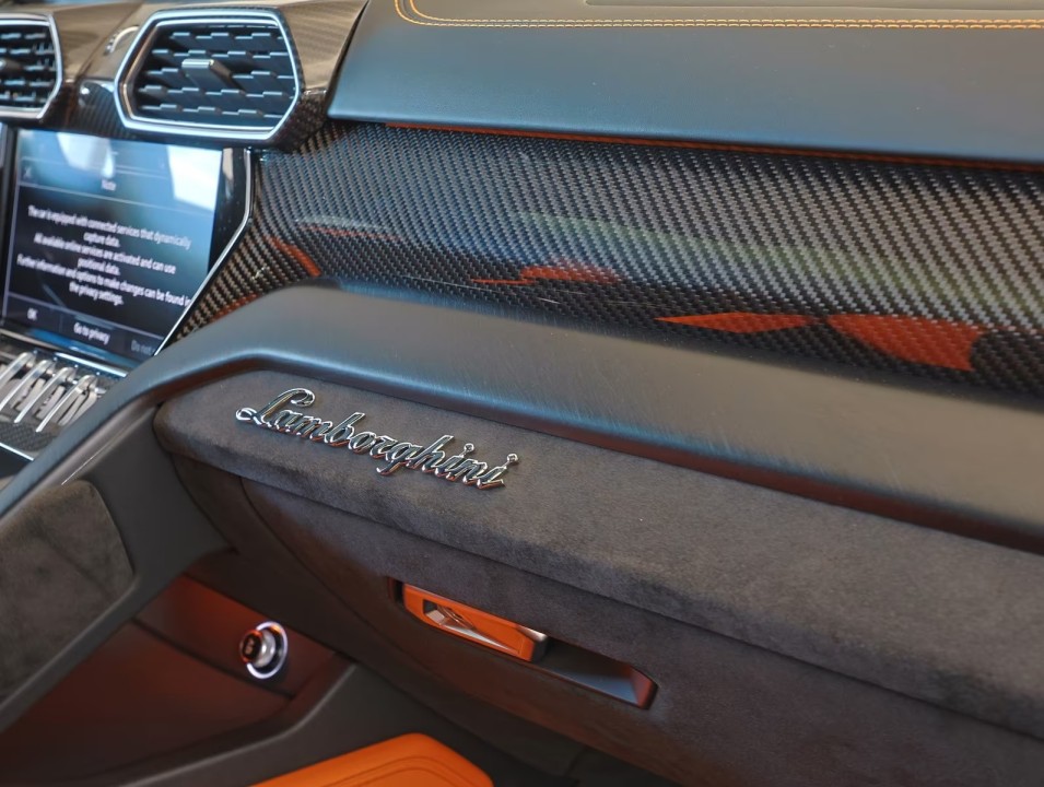 Lamborghini URUS - foto 14