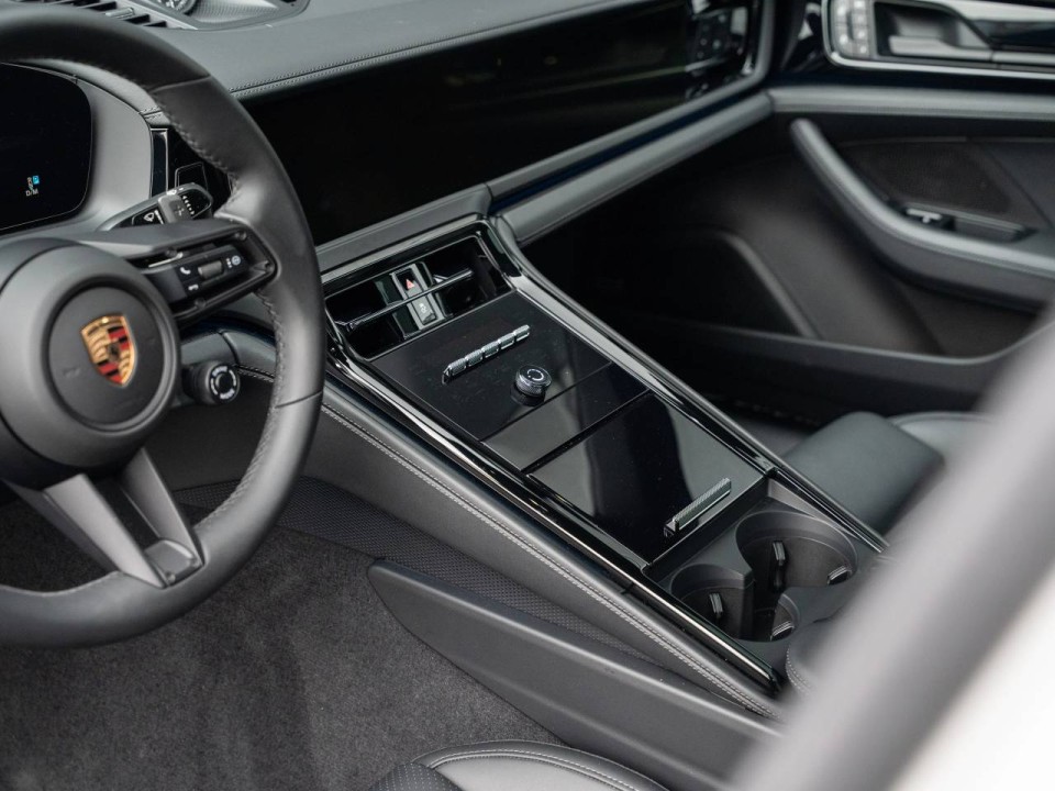 Porsche Panamera 4 E-Hybrid - foto 11