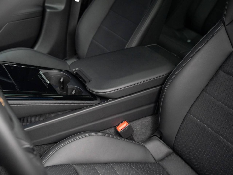 Porsche Panamera 4 E-Hybrid - foto 15