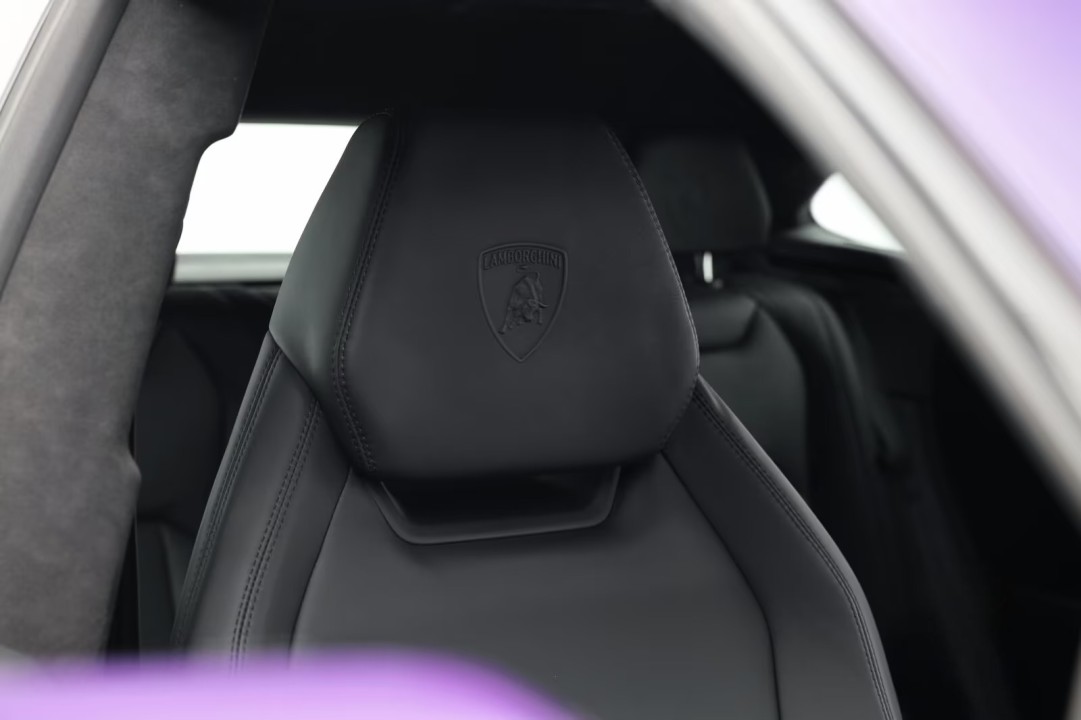 Lamborghini URUS - foto 20