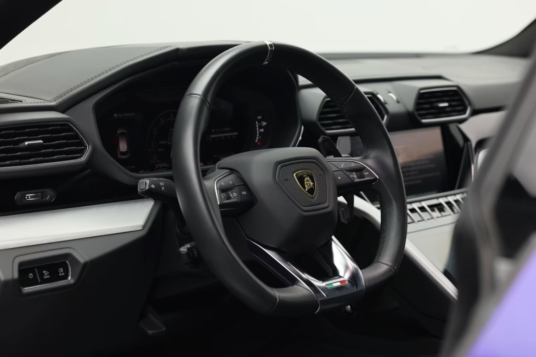 Lamborghini URUS - foto 10
